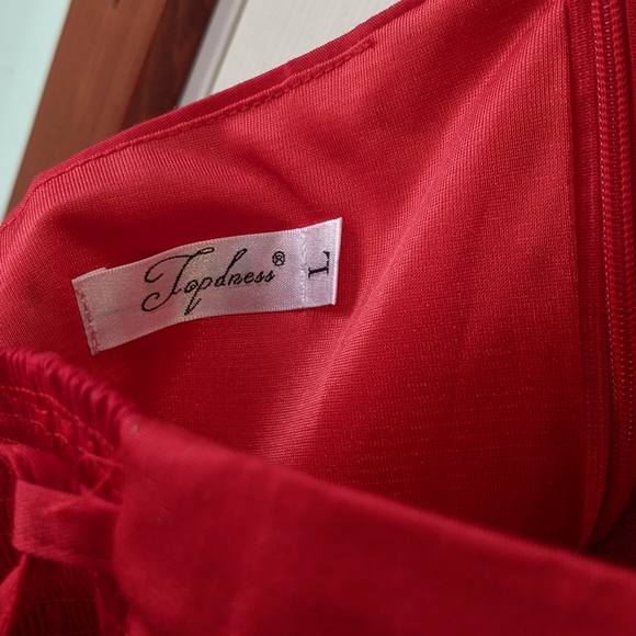 Red halter, dress lace up back, ties at waist - Picture 4 of 6